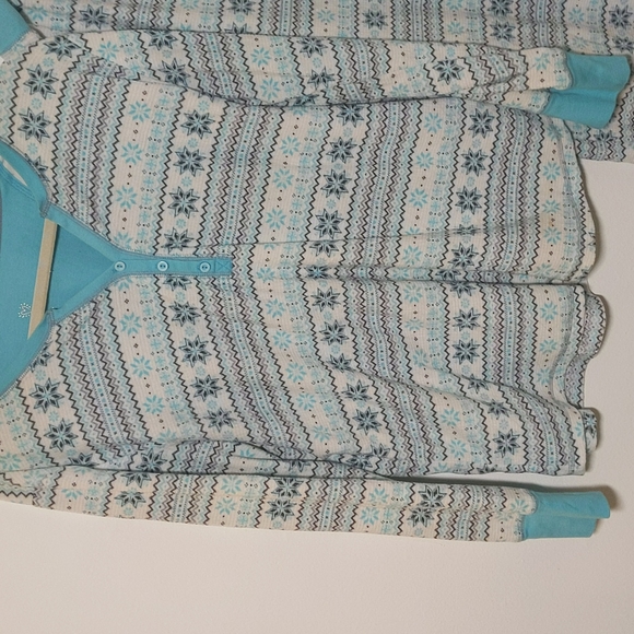 ✔️Betsey Johnson XL Warm Blue Snowflake Pajama Set - Picture 4 of 10